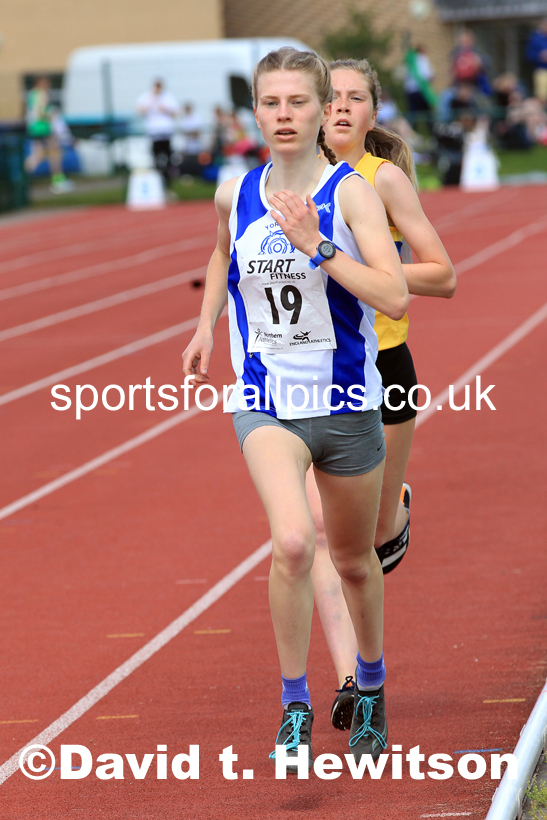 Womens Under-17s 3000 metres, 2022 Northern Inter Counties U17s and U15s Track and Field, York, Thursday, June 2nd. Photo: David T. Hewitson/Sports for All Pics